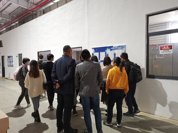 熱烈歡迎上海交大工商管理55期同學蒞臨指導(dǎo)工作 熱烈歡迎上海交大工商管理55期同學蒞臨指導(dǎo)工作